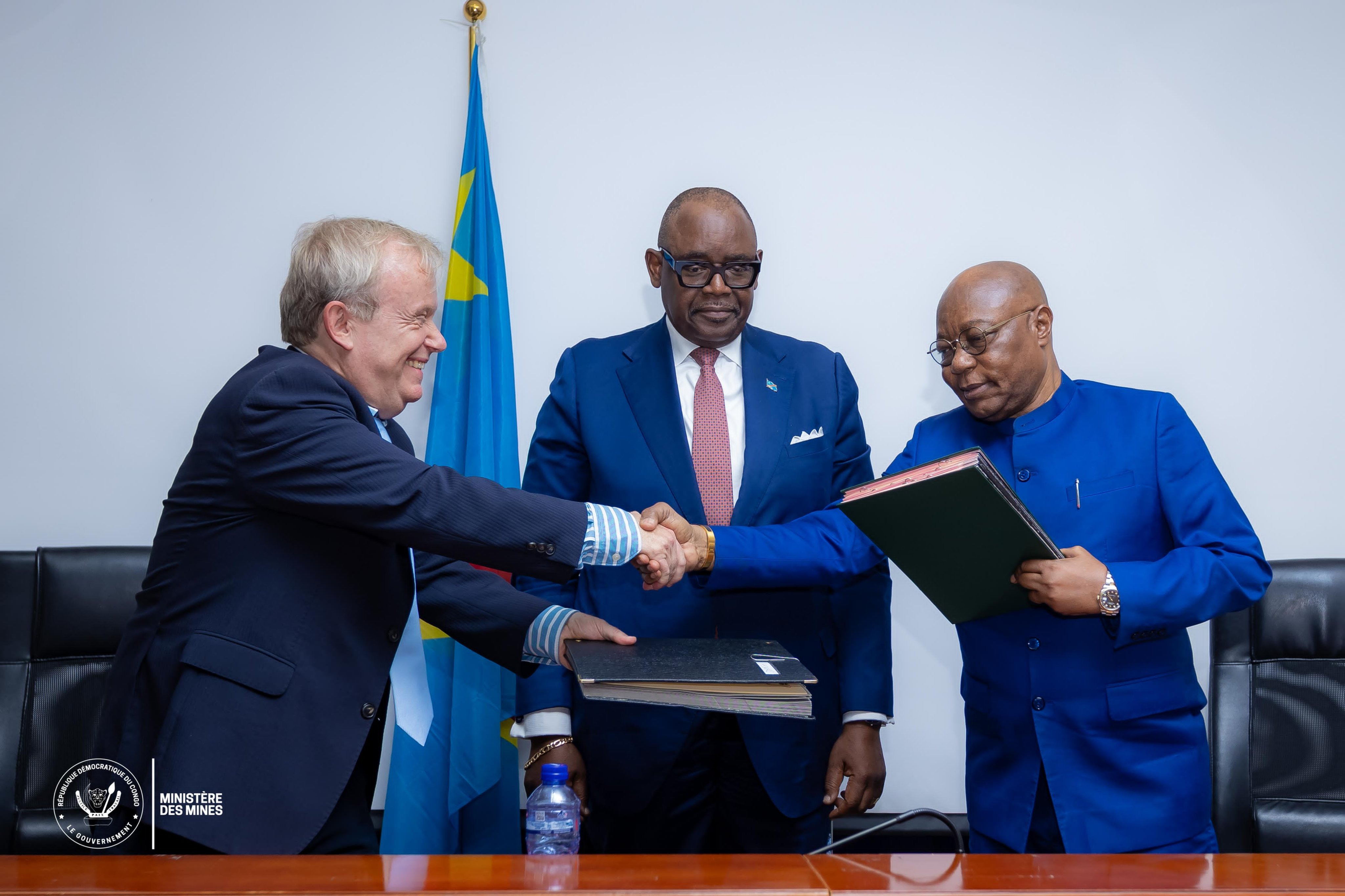 RDC : accord entre FOMIN et une société suisse pour structurer la filière de diamants et pierres de couleur