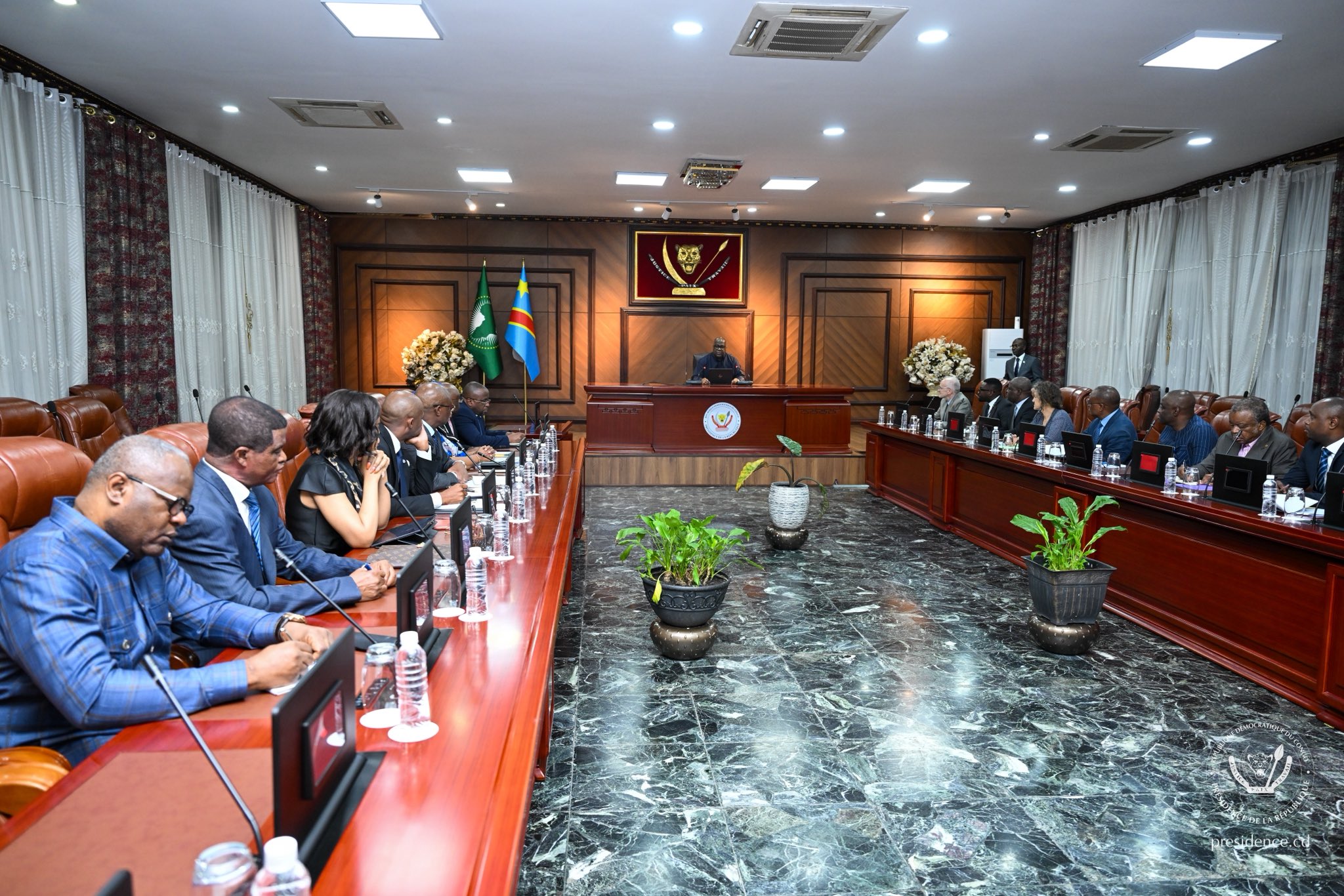 Ebola en RDC : Tshisekedi nomme un manager-terrain pour intensifier la riposte