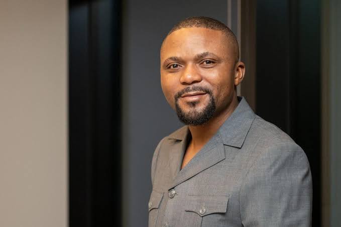 Tshopo : Francy Bangala Boyoma rend hommage au professeur Max-César Lokate, ancien directeur provincial de la RTNC