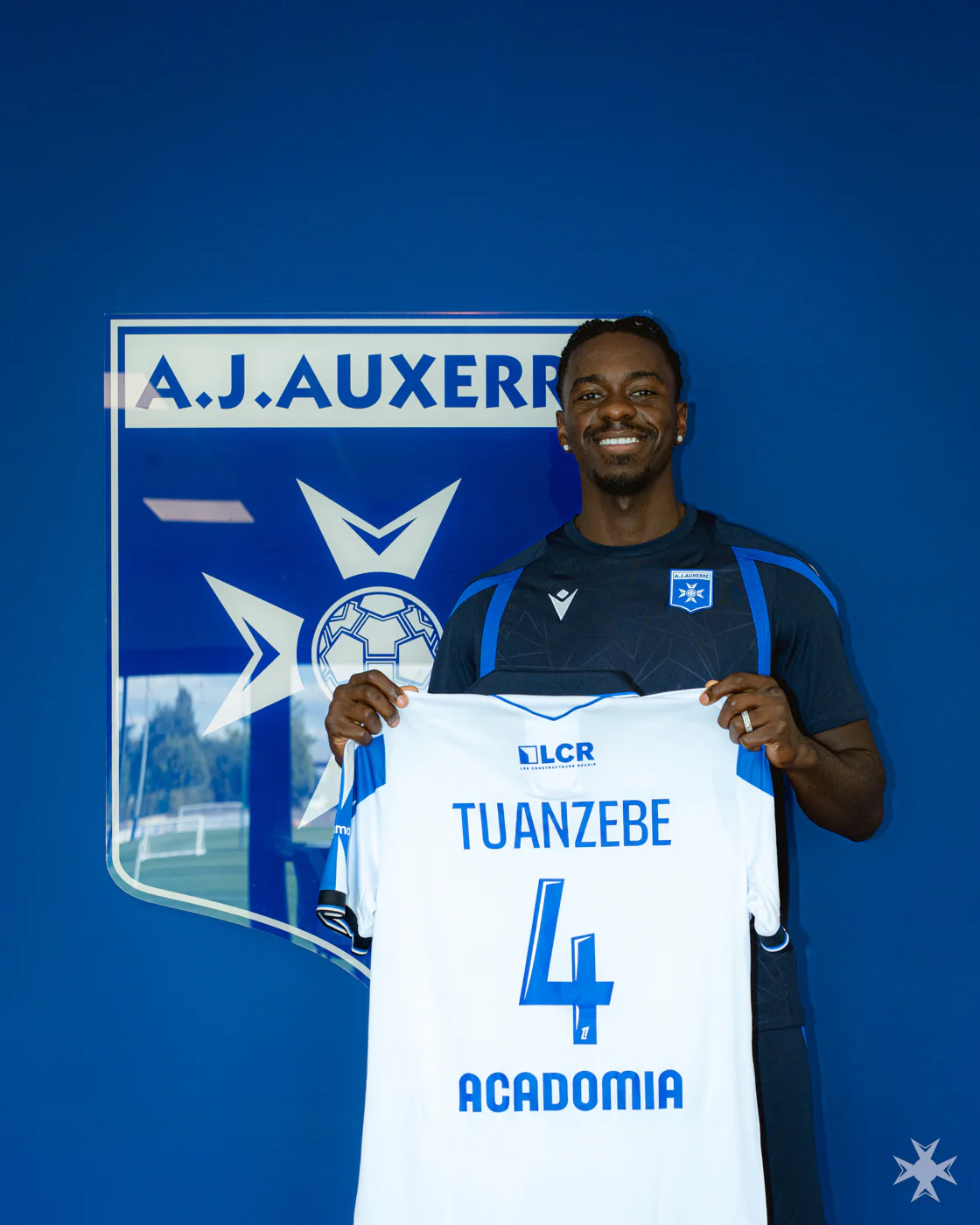 Mercato : Axel Tuanzebe rejoint l’AJ Auxerre (Officiel)