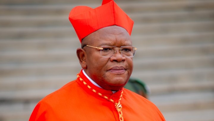 RDC : Ambongo tonne contre les prêtres qui « imitent des pasteurs » des églises de réveil