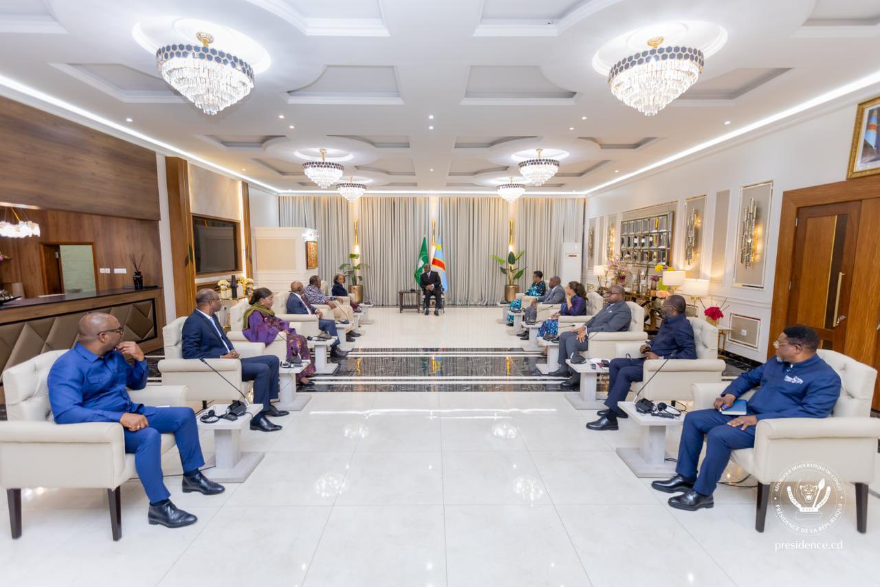 RDC : Tshisekedi reçoit le Panel des Facilitateurs de l’UA et insiste sur l’application concrète des accords de Washington et Doha