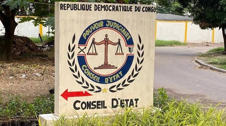 RDC : le Conseil d’État examine la dissolution des 13 partis suspendus pour liens avec le FRN de Kabila