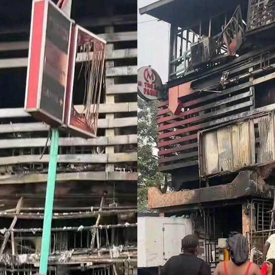 Kinshasa : un mort et d’importants dégâts matériels après l’embrasement du MetroBar et du Pigeon Vert
